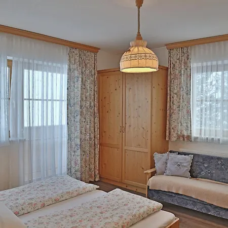 Oberauhof Gospodarstwo agroturystyczne *